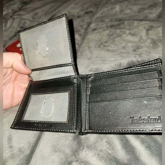 Timberland Wallet - Picture 3 of 4
